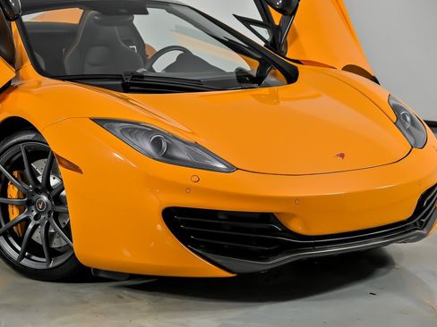Used 2013 McLaren MP4-12C Spider RWD image 3