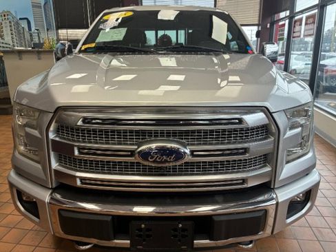 Used 2015 Ford F150 Platinum w/ Equipment Group 701A Luxury image 5