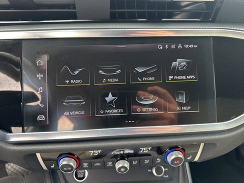 Used 2024 Audi Q3 2.0T Premium image 26