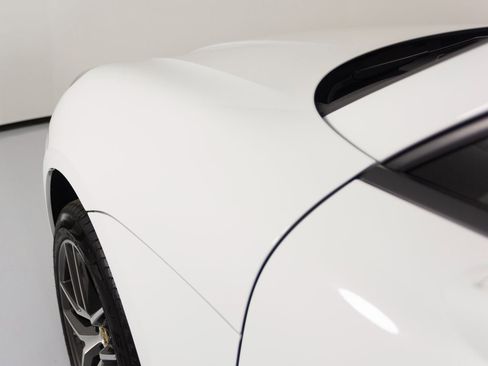 New 2026 Porsche Macan image 39