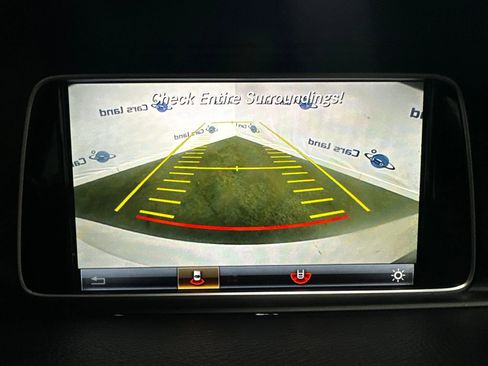 Used 2016 Mercedes-Benz E 350 Sedan image 41