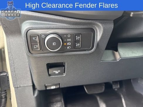 Used 2025 Ford Bronco Badlands AWD/4WD image 21