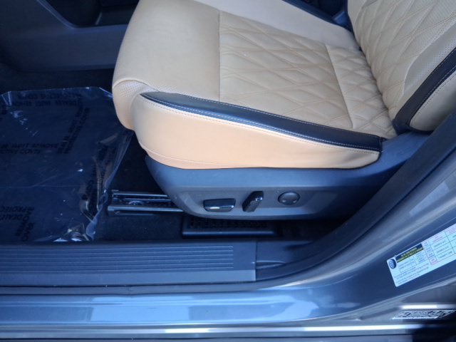 Used 2023 Nissan Rogue Platinum w/ Platinum Premium Package FWD image 10