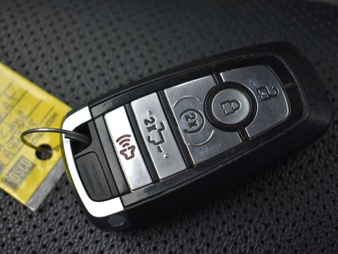 Used 2022 Ford F150 Lariat w/ Equipment Group 502A High image 35