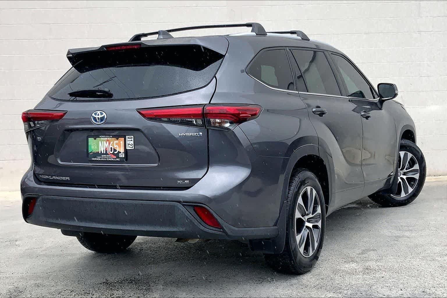 Used 2022 Toyota Highlander XLE AWD/4WD image 22