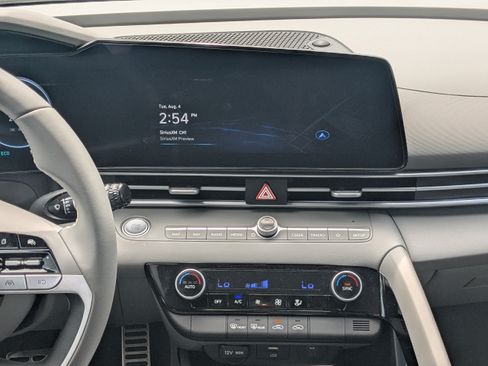 New 2026 Hyundai Elantra SEL Sport FWD image 14