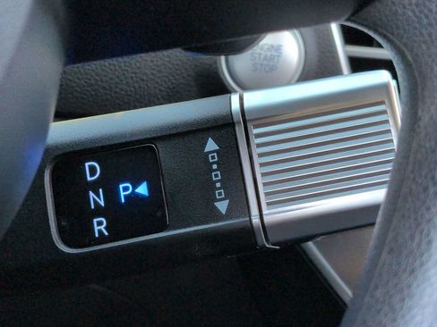 Used 2025 Hyundai Sonata SEL FWD image 32