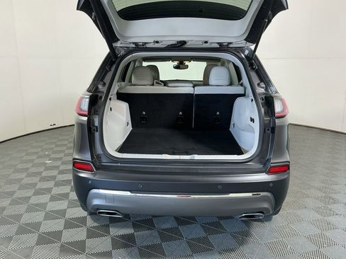 Used 2019 Jeep Cherokee Limited AWD/4WD image 5