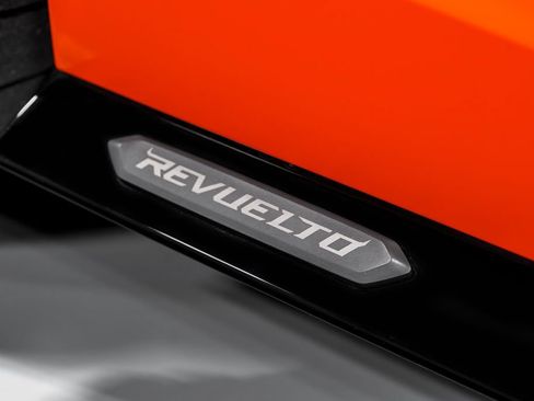 Used 2024 Lamborghini Revuelto AWD/4WD image 48