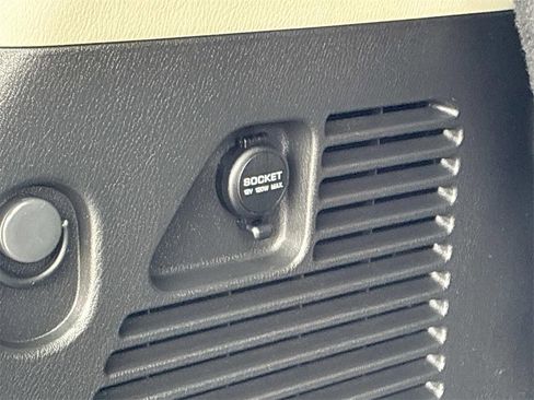 Used 2024 Nissan Armada SV w/ Cargo Package image 13