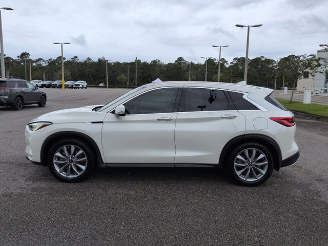 Used 2020 INFINITI QX50 Luxe w/ Navigation Package FWD image 8