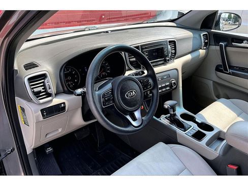 Used 2017 Kia Sportage LX AWD/4WD image 14
