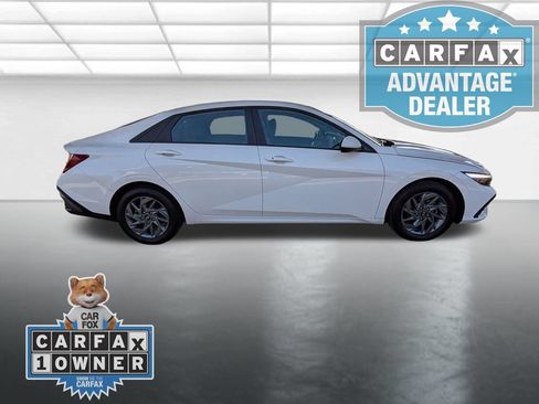 Used 2024 Hyundai Elantra SEL FWD image 29