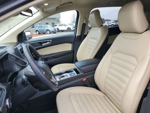 Certified 2024 Ford Edge SEL w/ Convenience Package image 9