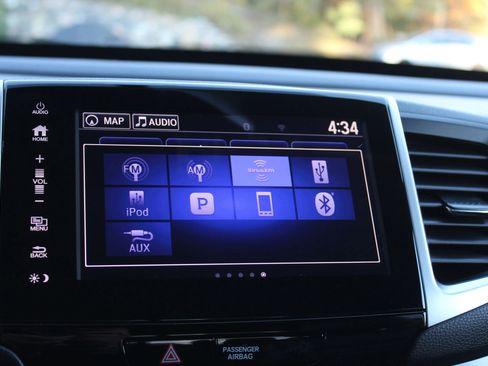 Used 2019 Honda Ridgeline RTL-T image 37