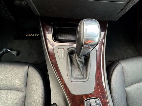 Used 2011 BMW 335i Convertible RWD image 25