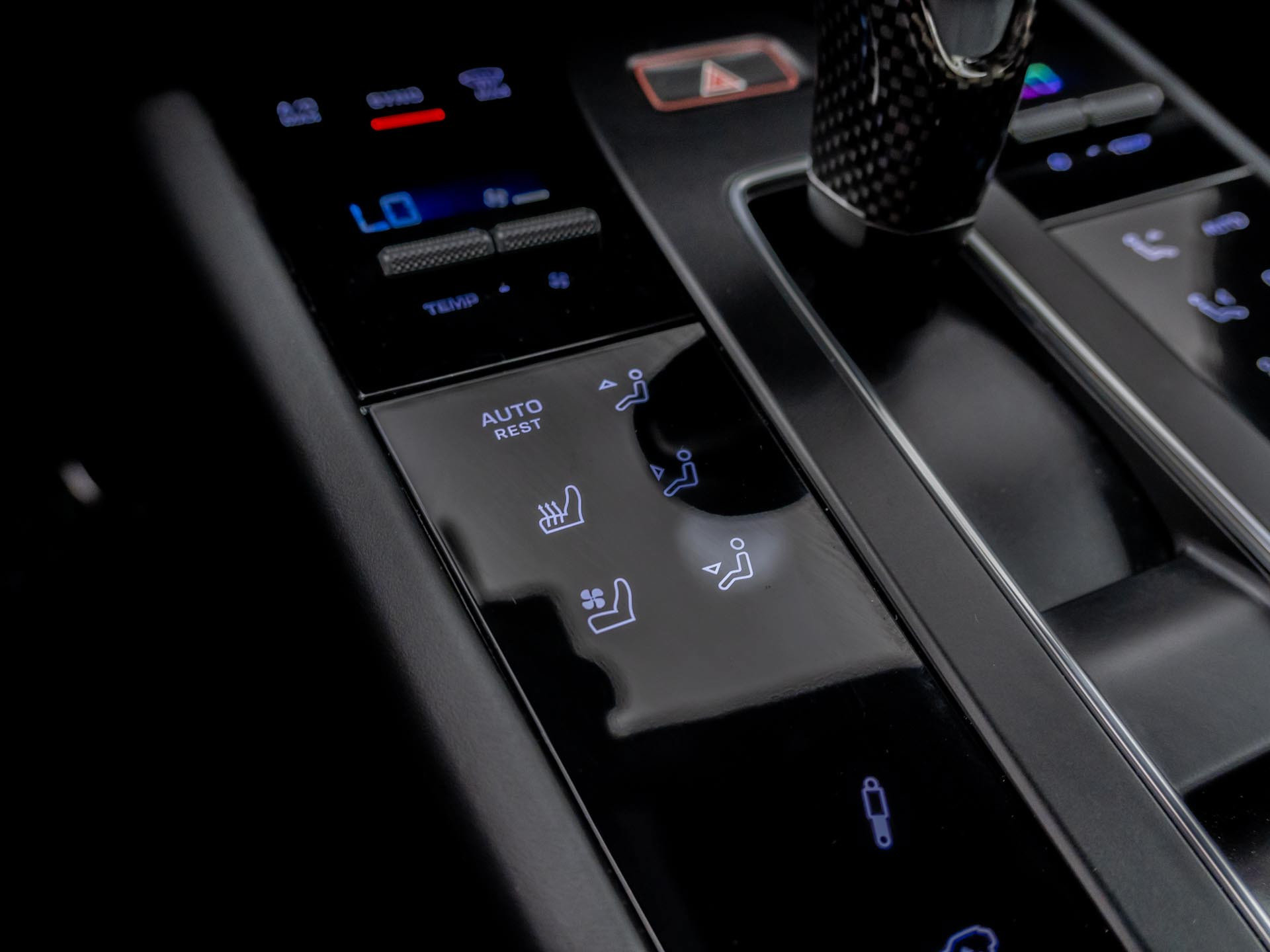 Certified 2023 Porsche Macan GTS AWD/4WD image 21