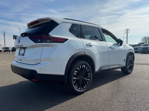 New 2026 Nissan Rogue SV image 8