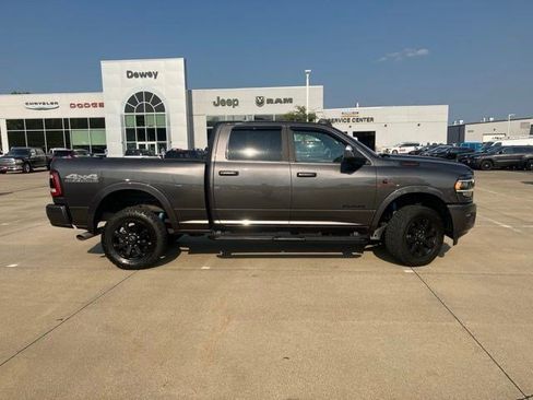Used 2020 RAM 2500 Laramie w/ Night Edition AWD/4WD image 5