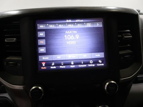 Used 2020 RAM 1500 Big Horn AWD/4WD image 23