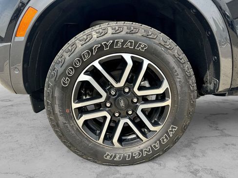 Certified 2024 Ford Ranger Lariat w/ FX4 Off-Road Package AWD/4WD image 17