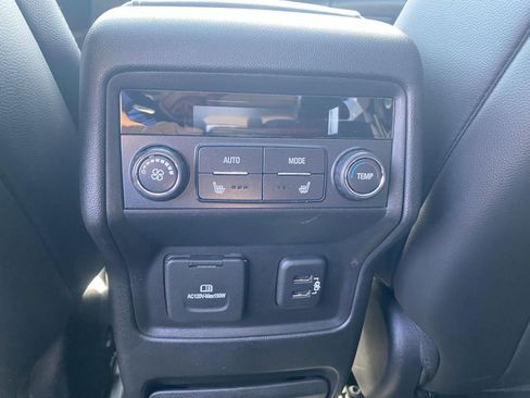 Used 2019 GMC Acadia SLT AWD/4WD image 26