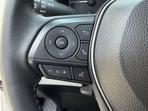 Used 2024 Toyota Corolla Cross LE w/ Moonroof Package FWD image 24