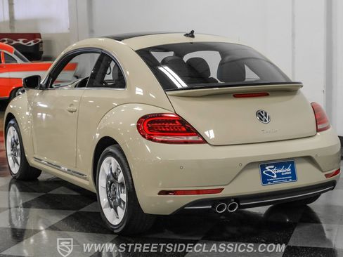 Used 2019 Volkswagen Beetle 2.0T Final Edition SEL image 9