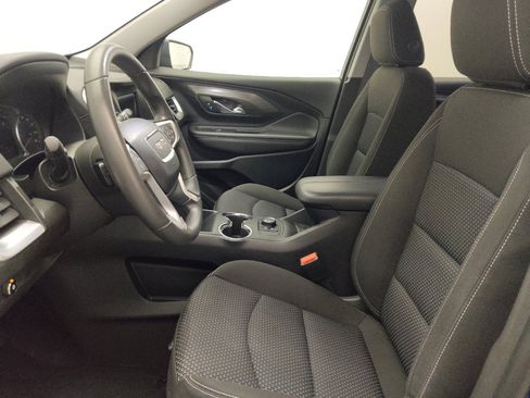 Used 2023 GMC Terrain SLE FWD image 17