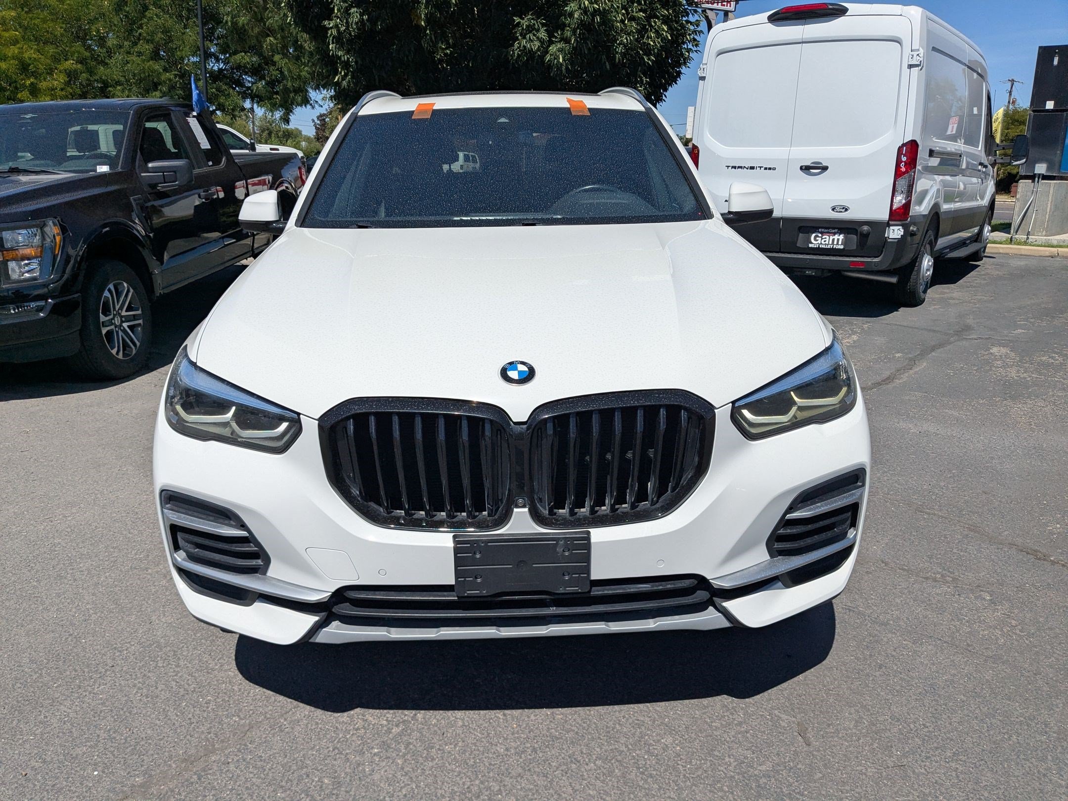 Used 2022 BMW X5 xDrive40i w/ Parking Assistance Package AWD/4WD image 11