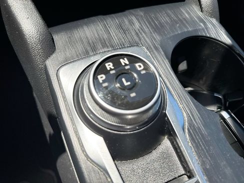 Used 2022 Ford Escape SE FWD image 17