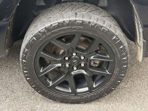 Used 2023 RAM 1500 Laramie AWD/4WD image 9