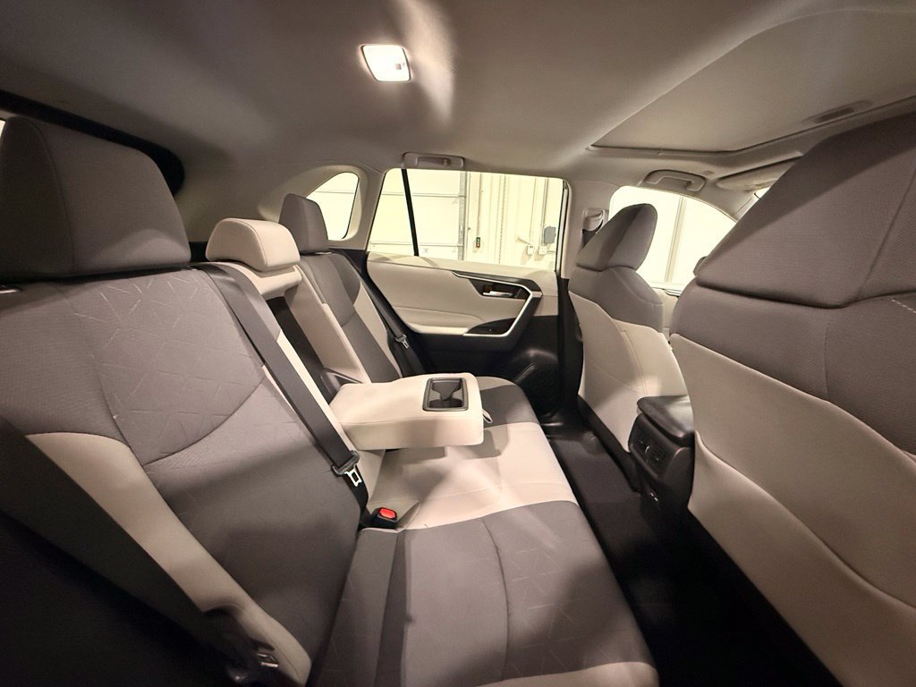 Used 2023 Toyota RAV4 XLE w/ Convenience Package FWD image 34