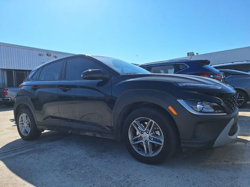 Used 2023 Hyundai Kona SE w/ Cargo Package image 2