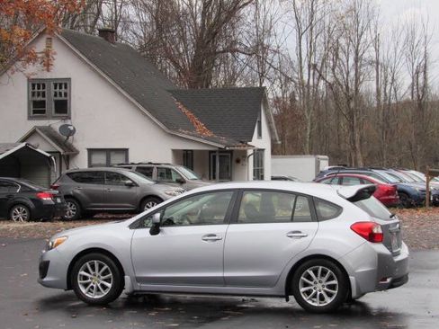 Used 2014 Subaru Impreza 2.0i Premium w/ All-Weather Package w/CVT image 8