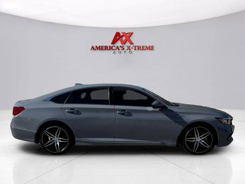 Used 2021 Honda Accord Touring image 6