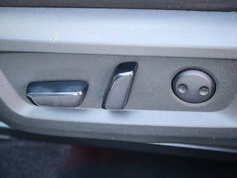 Used 2021 Nissan Rogue SV image 26