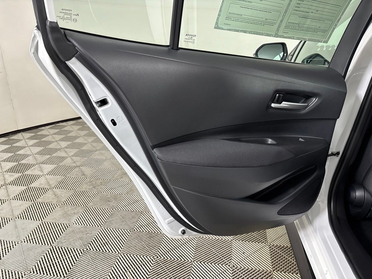 Used 2026 Toyota Corolla SE FWD image 22
