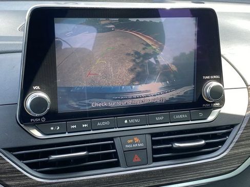Used 2021 Nissan Altima 2.5 SL FWD image 19
