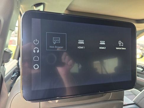 New 2026 GMC Yukon XL AT4 Ultimate AWD/4WD image 15
