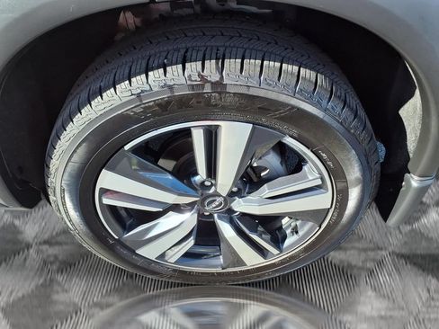 Used 2023 Nissan Rogue SL w/ SL Premium Package FWD image 20