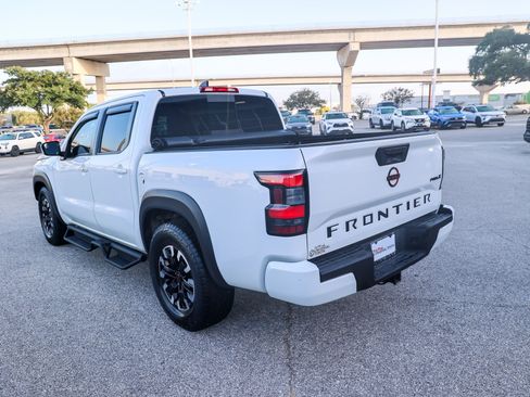 Used 2024 Nissan Frontier Pro-X RWD image 9
