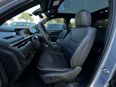 New 2025 GMC Sierra EV Denali image 19