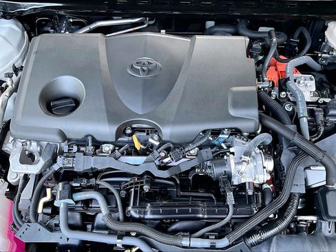 Certified 2025 Toyota Camry SE FWD image 33