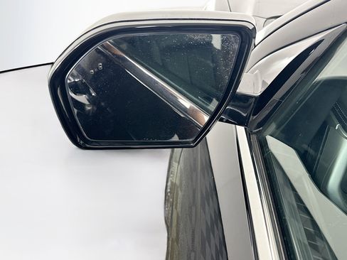 Used 2024 Ford Expedition Max XLT image 16