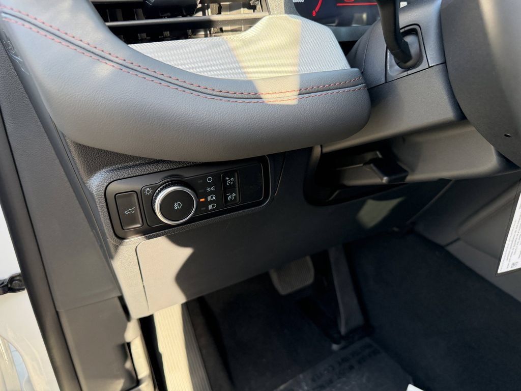New 2026 Ford Explorer Active w/ Active Comfort Package RWD image 29