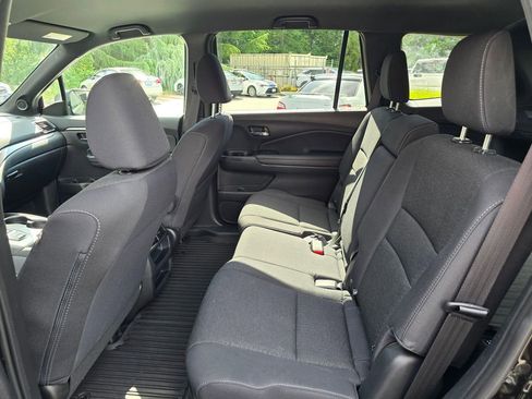 Used 2021 Honda Passport Sport image 10
