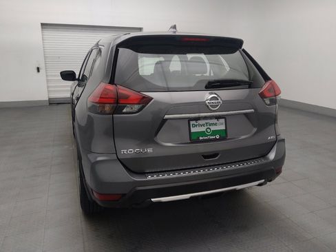 Used 2017 Nissan Rogue S AWD/4WD image 6