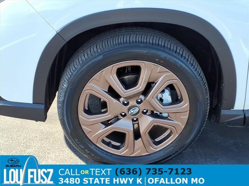 Certified 2025 Subaru Ascent Bronze Edition image 32