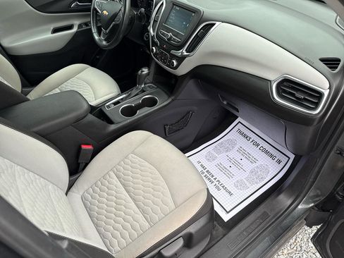 Used 2018 Chevrolet Equinox LT image 24
